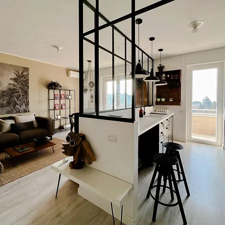 펜션 Panoramic Penthouse With Private Roof Top Garden La Casadila *